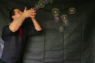 Philou et la Féerie de bulles magiques