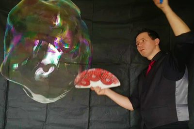 Philou et la Féerie de bulles magiques
